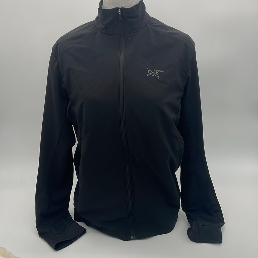 Men’s Small ARC’TERYX black lightweight zip up STRADIUM jacket